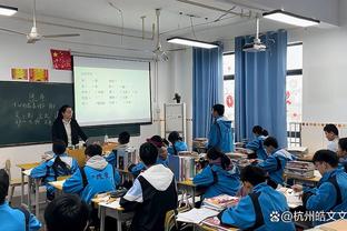 字母哥：我们需要利拉德继续领导球队 需要他打出侵略性